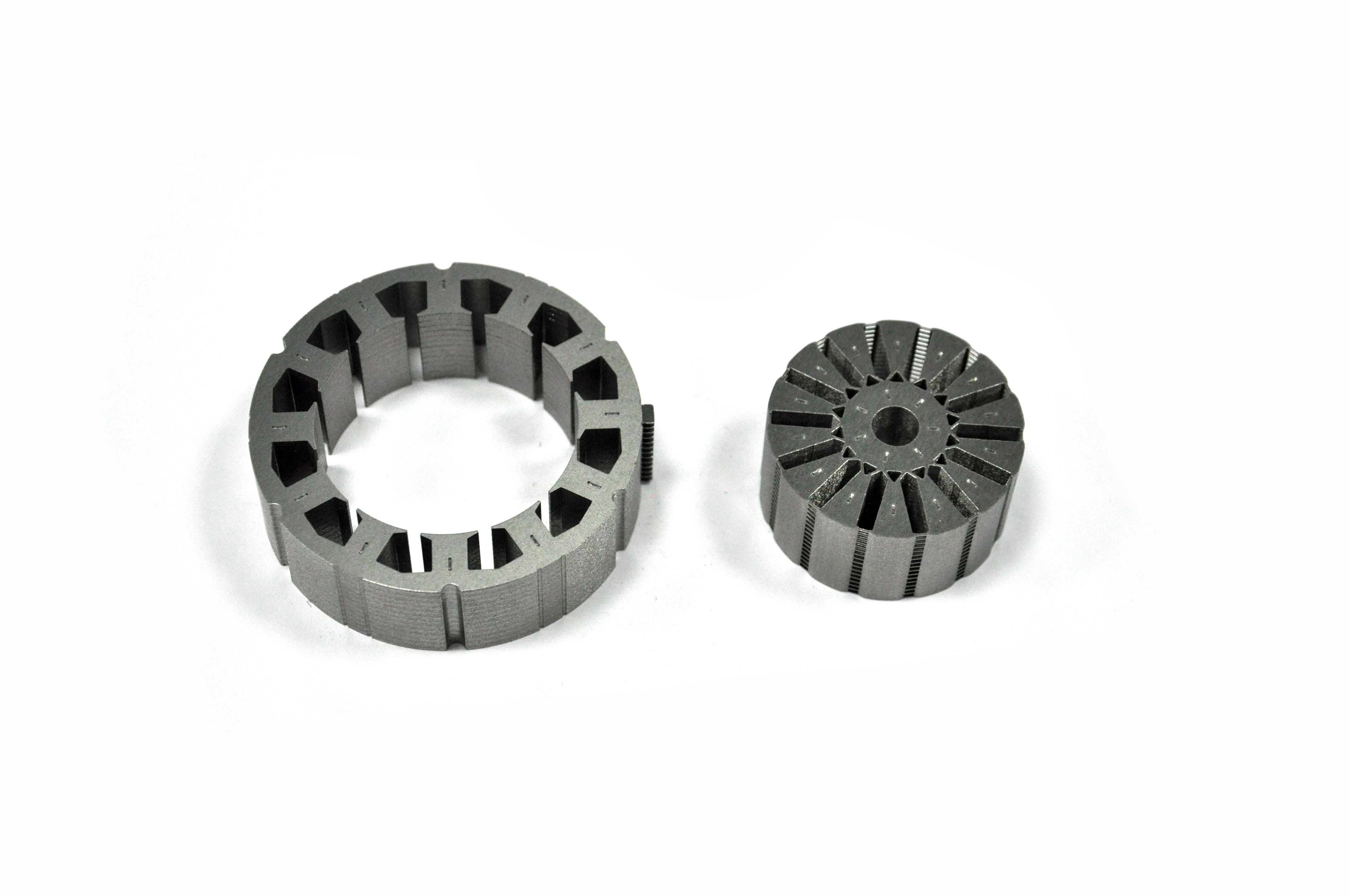 Mid-mounted stator and rotor core for electric-assist bicycle